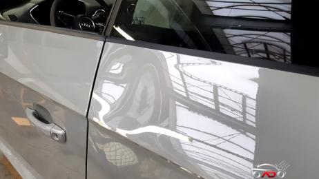 Audi TTrs - aluminiowy tylny błotnik przed przygotowaniem do lakierowania